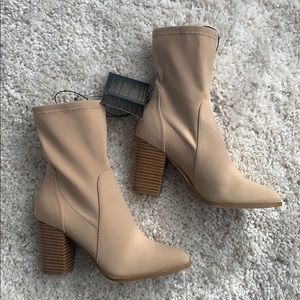 Tan Over the ankle boots